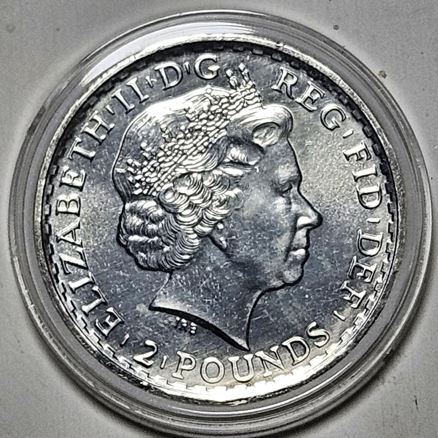 2014 1 oz Silver Britannia Coin Great Britain £2 - 999 Pure Silver