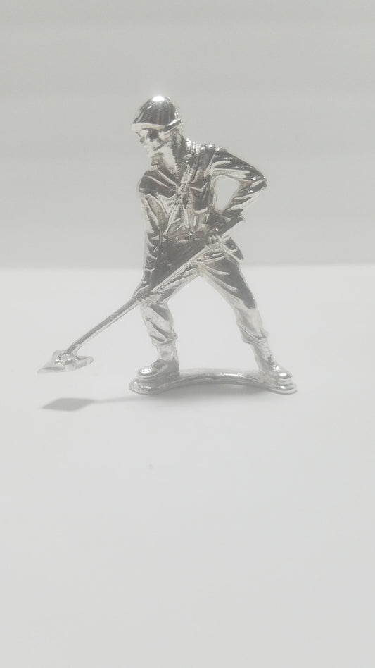 Classic Army Man Minesweeper Soldier 1.25 oz 999 Silver Hand Poured Bullion
